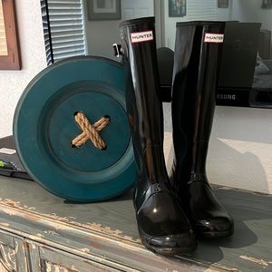 Classic hunter rain boots